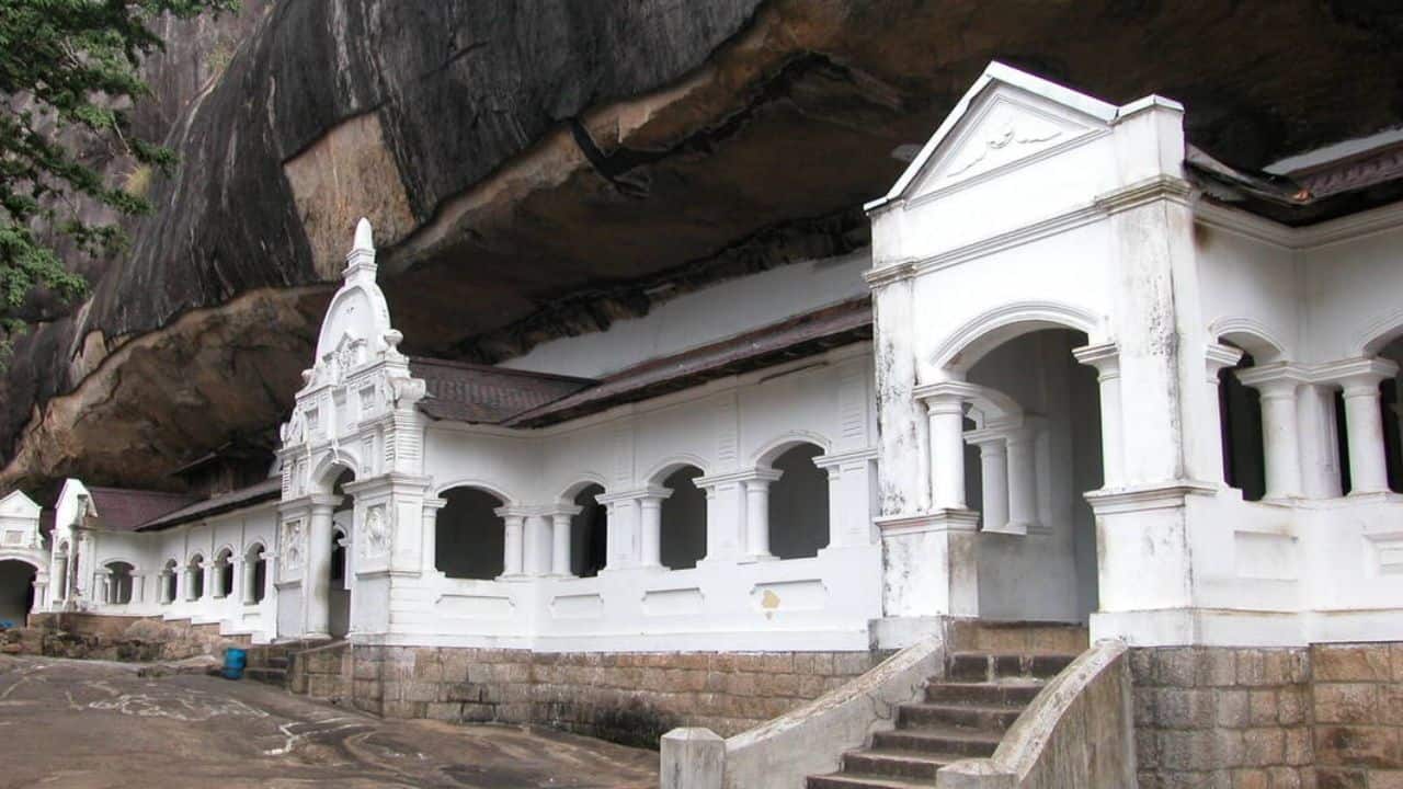 38 Dambulla Cave Temple